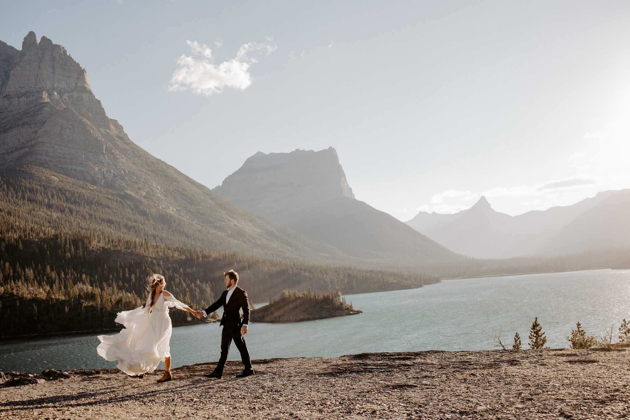 couple in glacier eloping