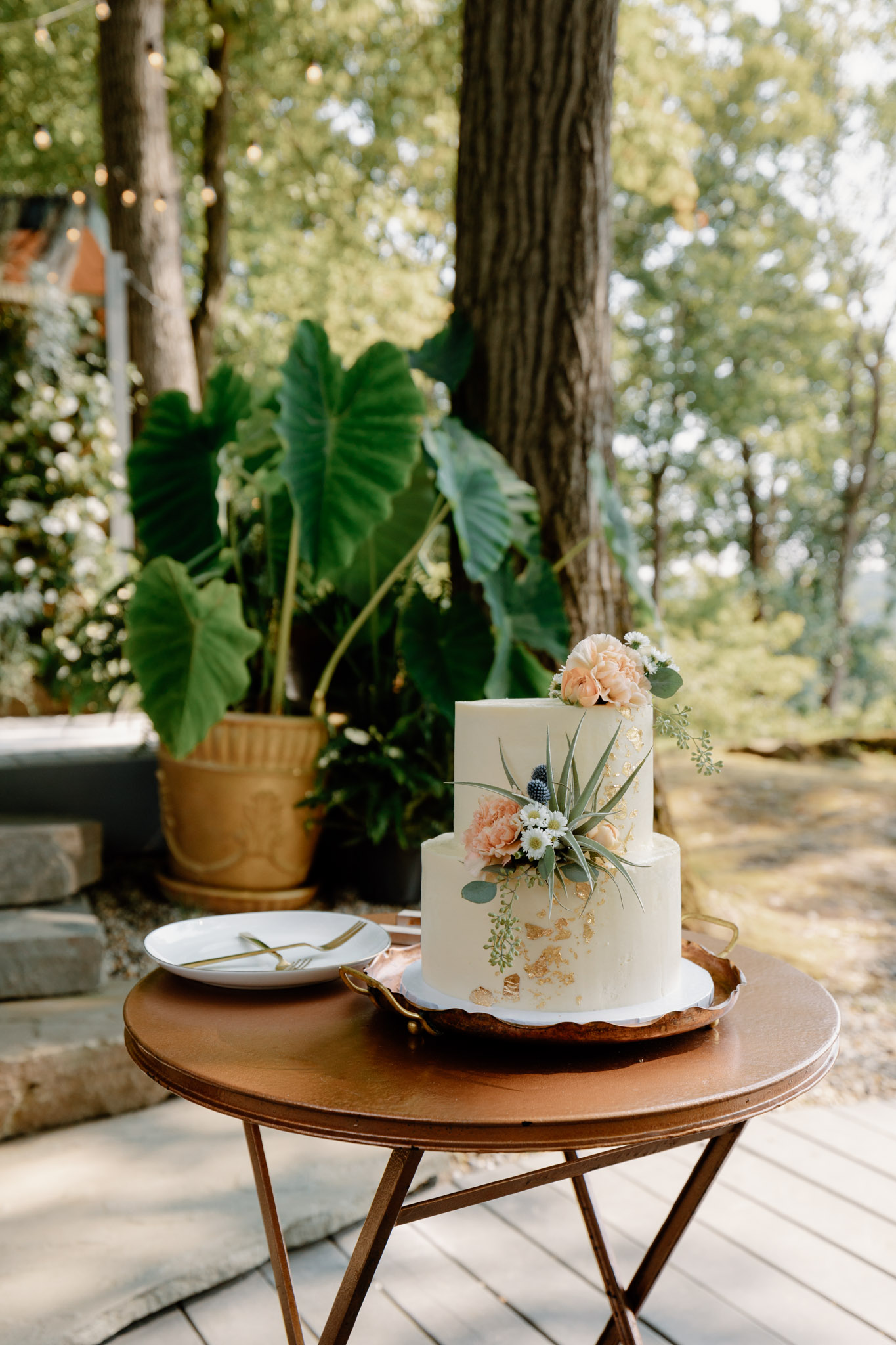 Promise Ridge Wedding cake