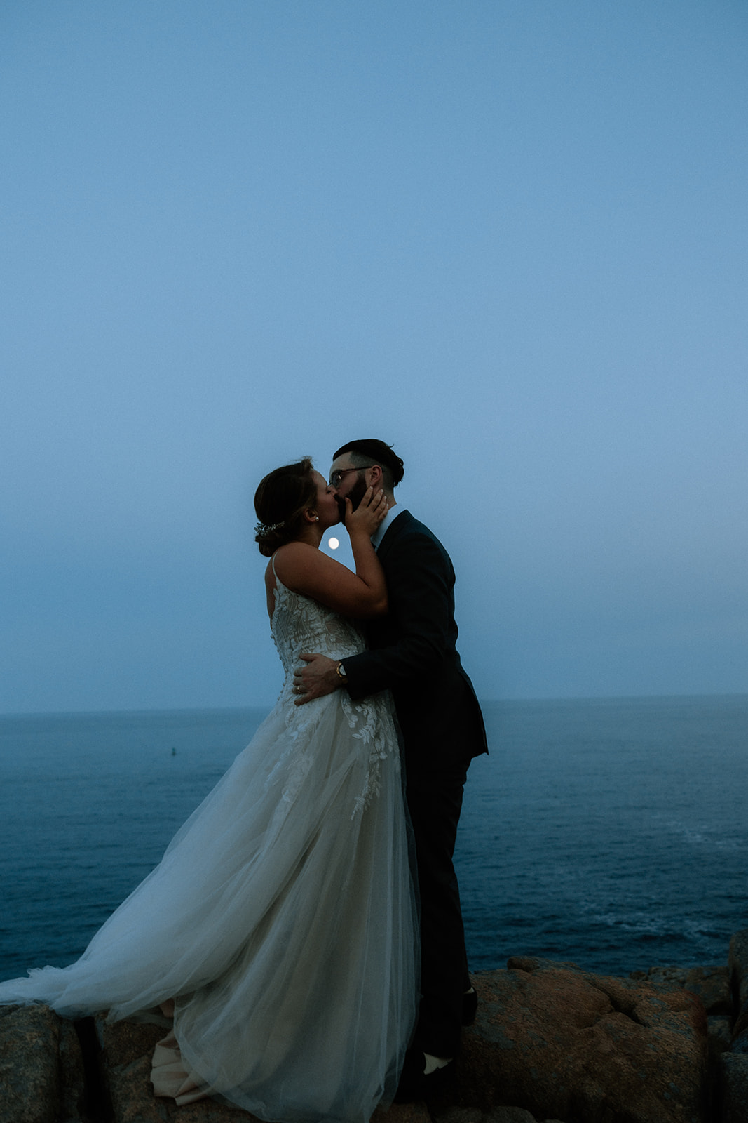 Maine intimate wedding photographer